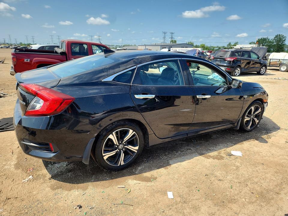 64116246 :رقم المزاد ، 19XFC1F95HE016517 vin ، 2017 Honda Civic مزاد بيع