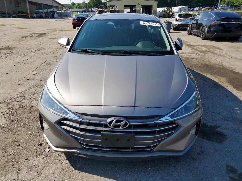 2020 Hyundai Elantra მანქანა იყიდება აუქციონზე, vin: KMHD84LF0LU106913, აუქციონის ნომერი: 65077196