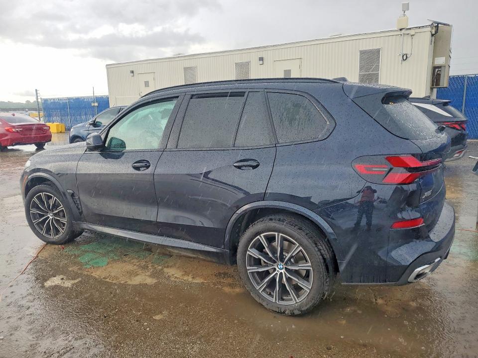 66319666 :رقم المزاد ، 5UX23EU04T9386489 vin ، 2026 Bmw X5 مزاد بيع