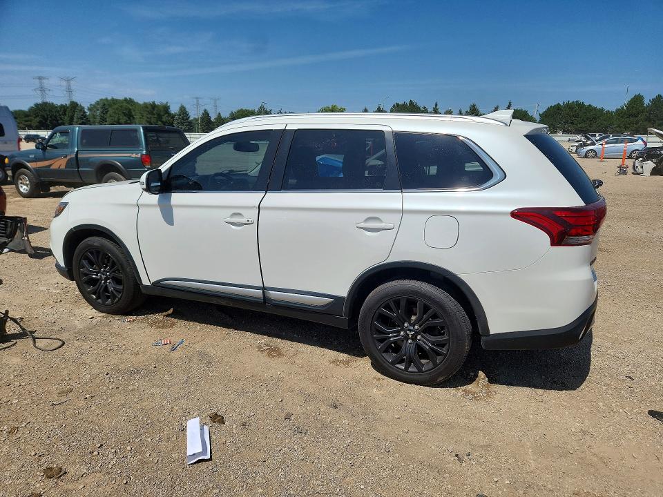 65572676 :رقم المزاد ، JA4AZ3A33JZ071740 vin ، 2018 Mitsubishi Outlander مزاد بيع