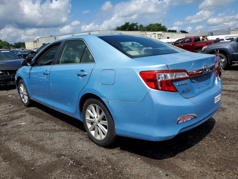 2013 Toyota Camry Hybrid მანქანა იყიდება აუქციონზე, vin: 4T1BD1FK5DU066324, აუქციონის ნომერი: 63806896