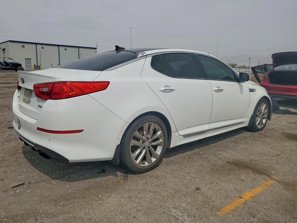 64500506 :رقم المزاد ، 5XXGR4A67FG412003 vin ، 2015 Kia Optima مزاد بيع