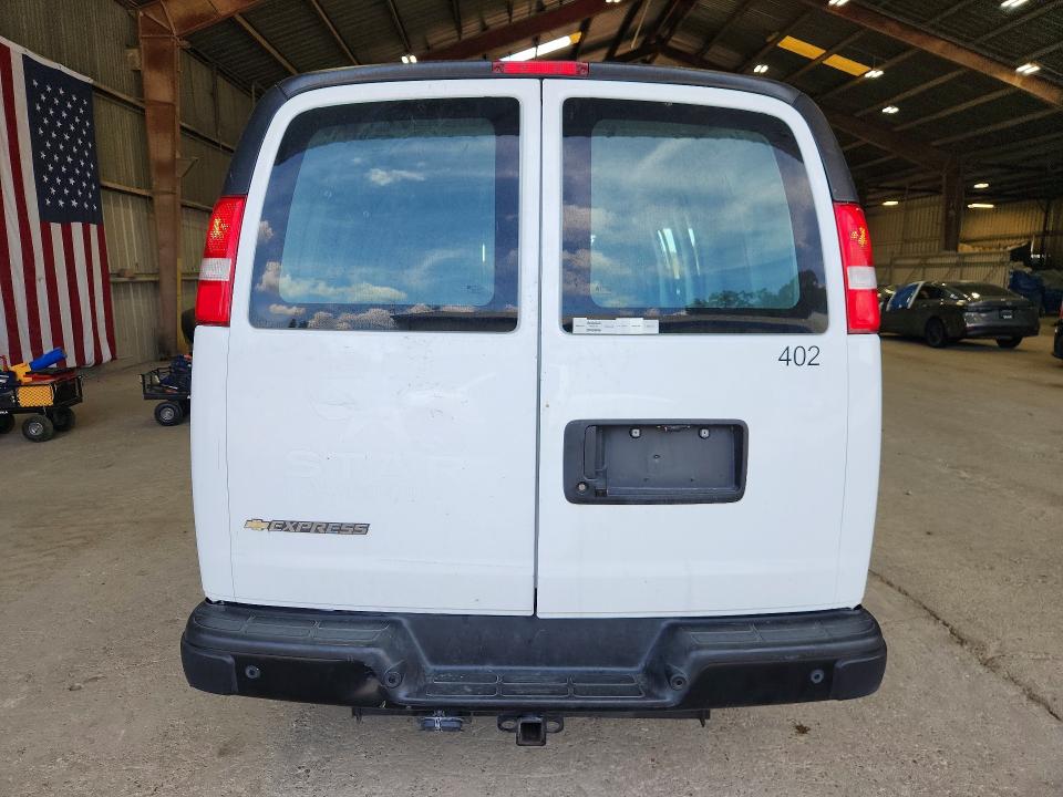 65704736 :رقم المزاد ، 1GCWGAF74S1115326 vin ، 2025 Chevrolet Express مزاد بيع