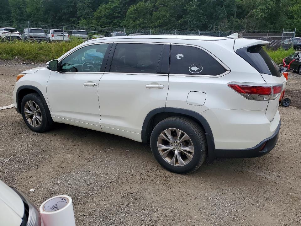 2015 Toyota Highlander მანქანა იყიდება აუქციონზე, vin: 5TDJKRFH8FS174176, აუქციონის ნომერი: 64691446