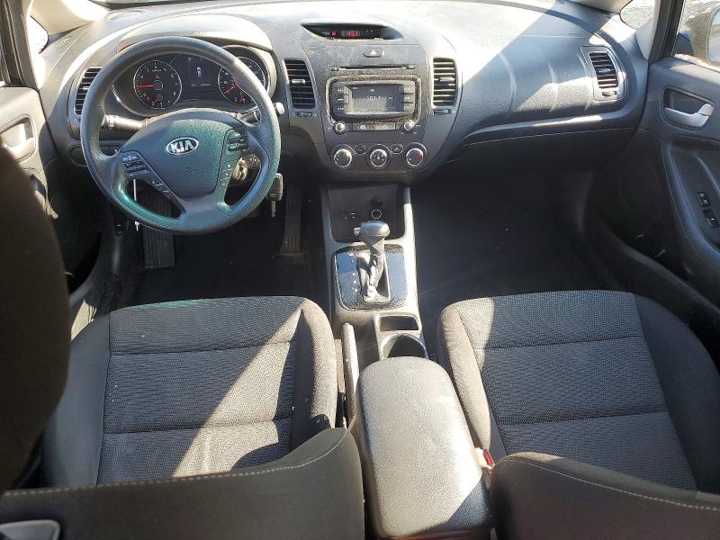 63552776 :رقم المزاد ، 3KPFK4A73JE273725 vin ، 2018 Kia Forte مزاد بيع