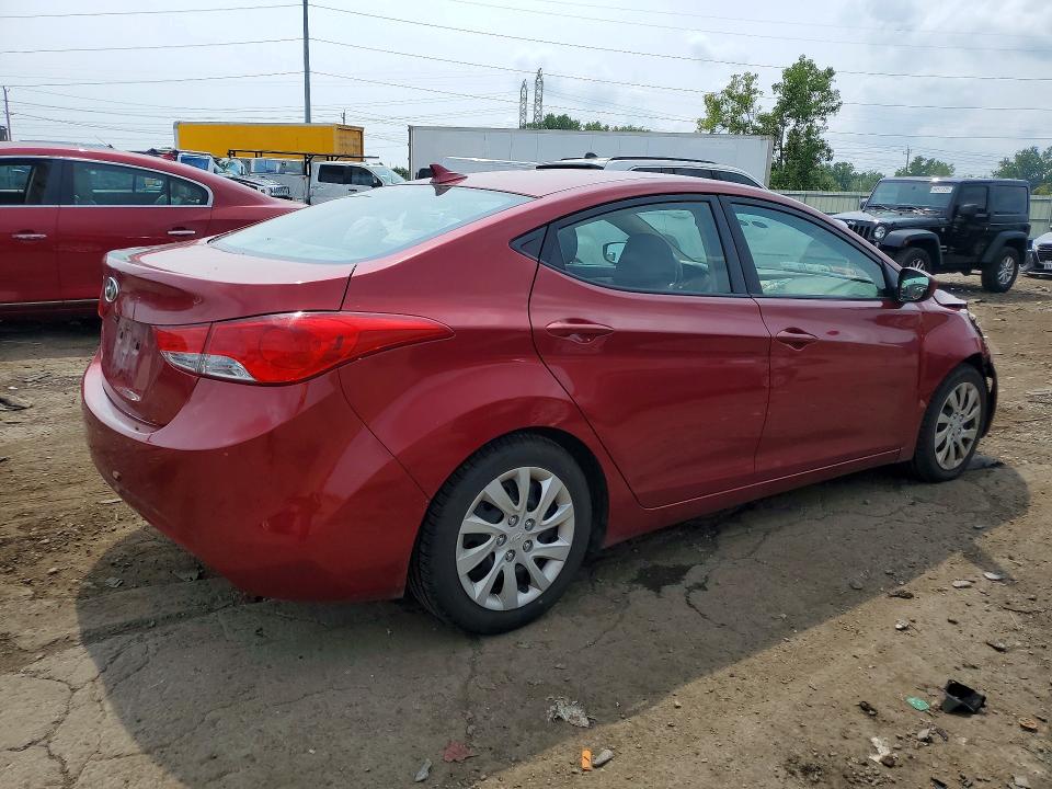 2013 Hyundai Elantra მანქანა იყიდება აუქციონზე, vin: 5NPDH4AE3DH174827, აუქციონის ნომერი: 64898726