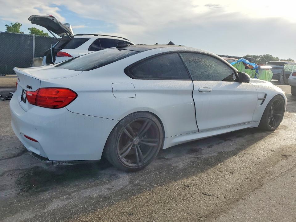 2015 Bmw M4 მანქანა იყიდება აუქციონზე, vin: WBS3R9C57FK330383, აუქციონის ნომერი: 64260346