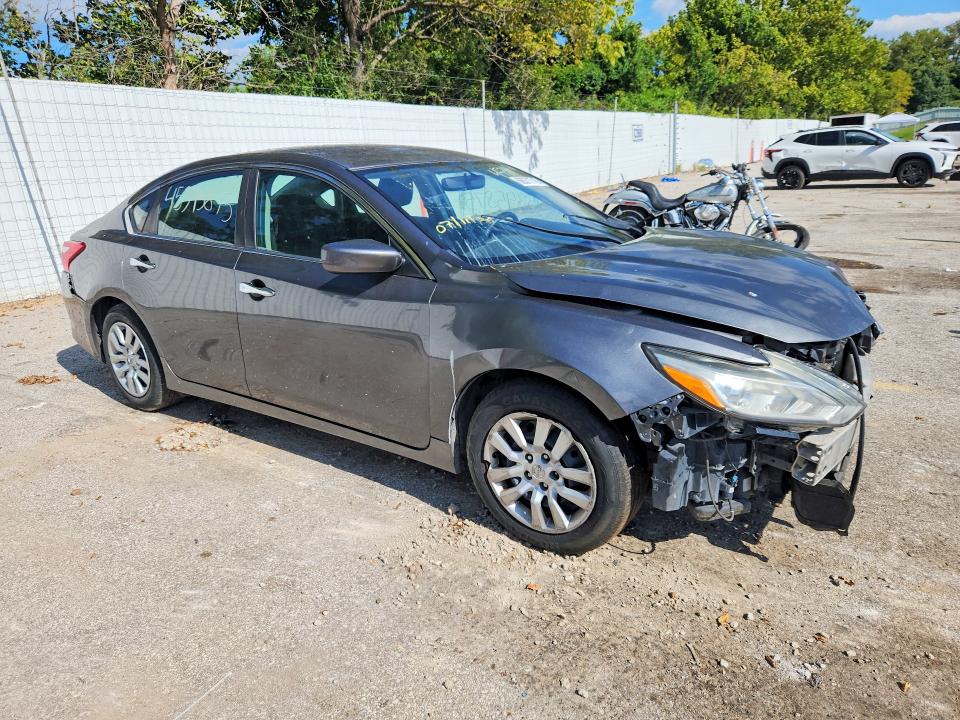 66571716 :رقم المزاد ، 1N4AL3AP8HC139141 vin ، 2017 Nissan Altima مزاد بيع