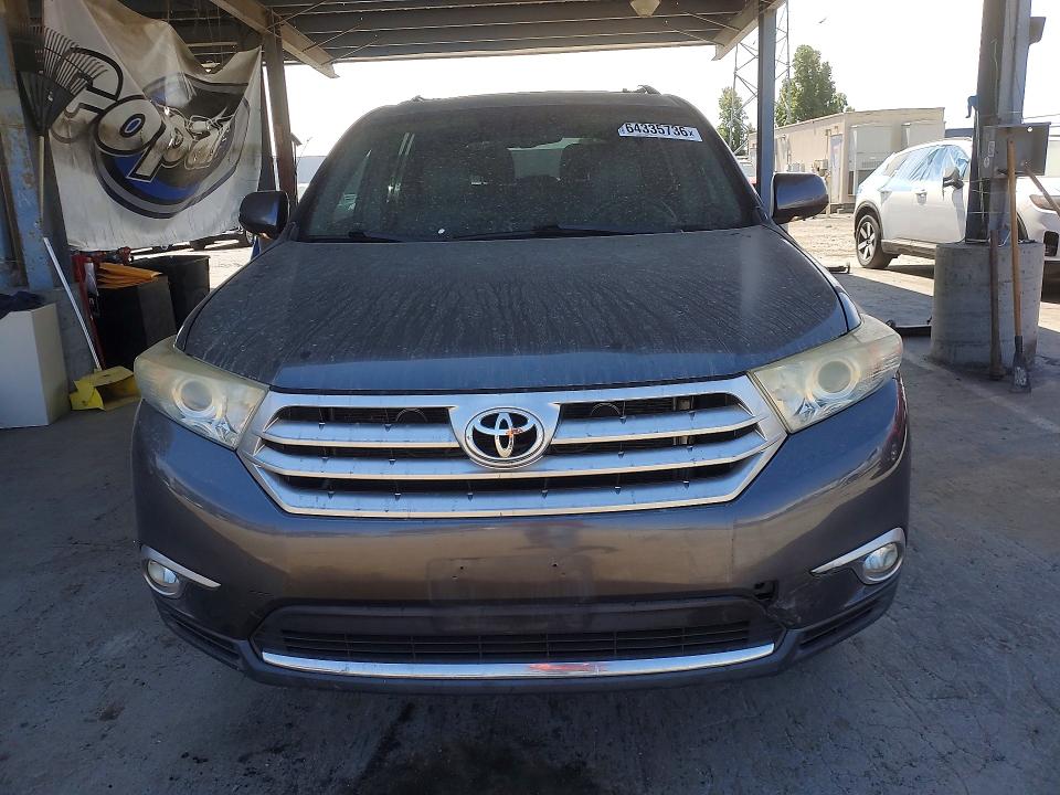 Auction sale of the 2013 Toyota Highlander, vin: 5TDYK3EHXDS109050, lot number: 64335736
