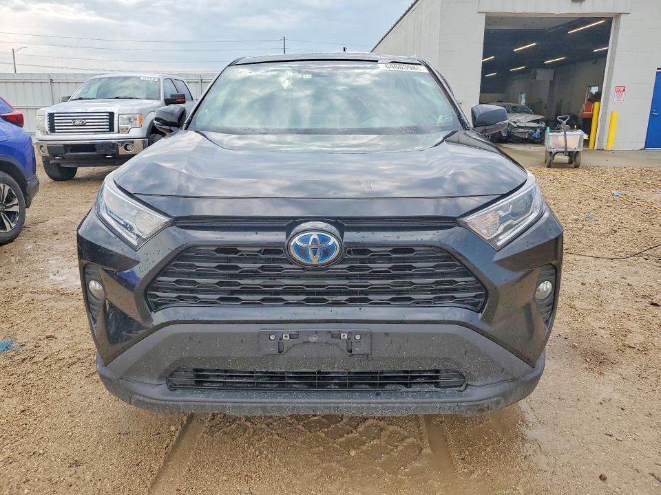 64603986 :رقم المزاد ، 4T3B6RFV2MU049300 vin ، 2021 Toyota Rav4 Hybrid مزاد بيع
