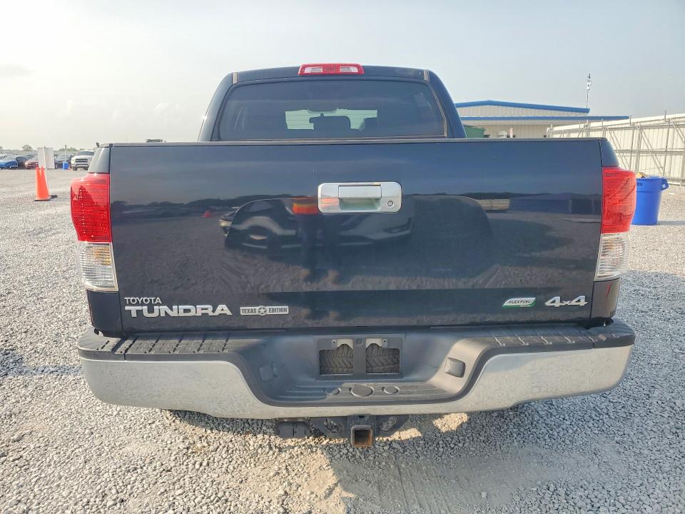 Продажа на аукционе авто 2011 Toyota Tundra, vin: 5TFDW5F14BX206509, номер лота: 63702516
