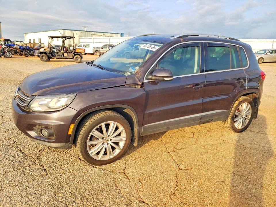 63758566 :رقم المزاد ، WVGBV7AX6GW588925 vin ، 2016 Volkswagen Tiguan مزاد بيع