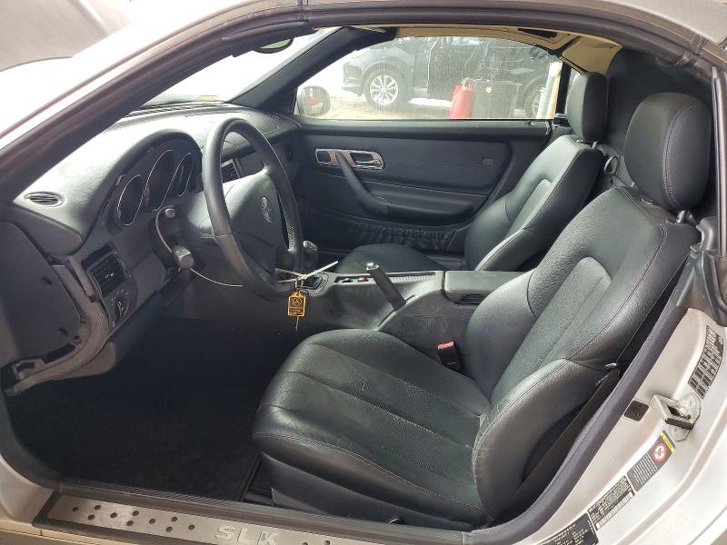 2001 Mercedes-benz Slk მანქანა იყიდება აუქციონზე, vin: WDBKK49F31F186177, აუქციონის ნომერი: 63857466