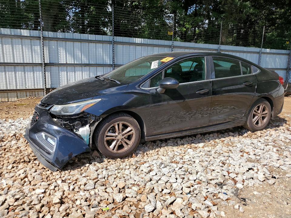 2017 Chevrolet Cruze მანქანა იყიდება აუქციონზე, vin: 1G1BE5SM2H7113032, აუქციონის ნომერი: 66573446