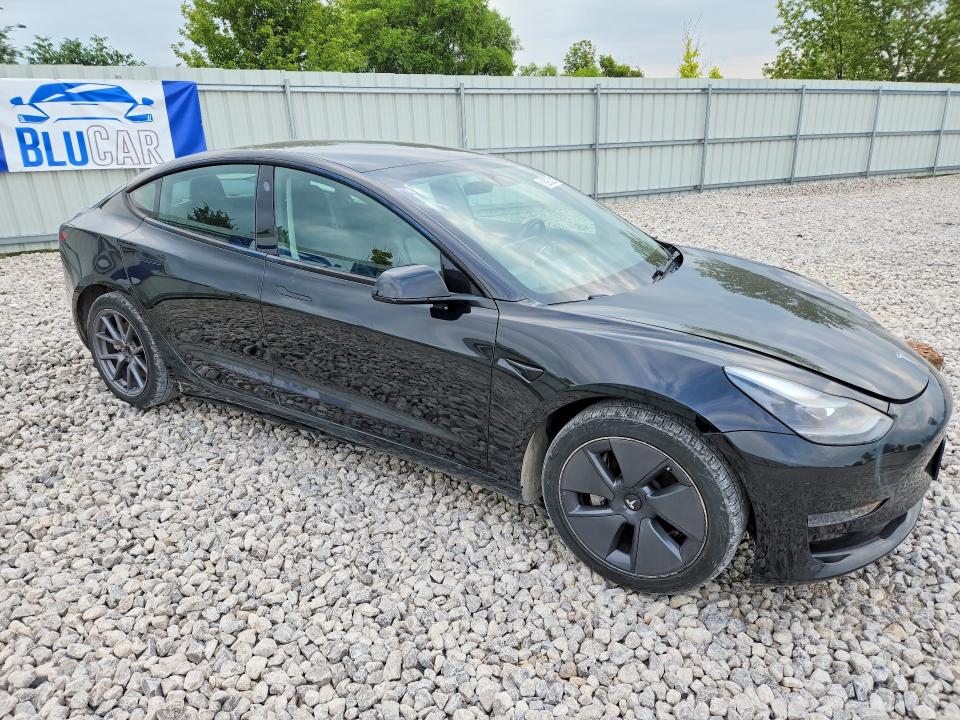 2022 Tesla Model 3 მანქანა იყიდება აუქციონზე, vin: 5YJ3E1EA4NF288846, აუქციონის ნომერი: 63954016