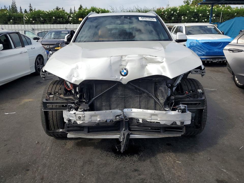 66929026 :رقم المزاد ، 5UXTA6C02M9F27422 vin ، 2021 Bmw X5 مزاد بيع