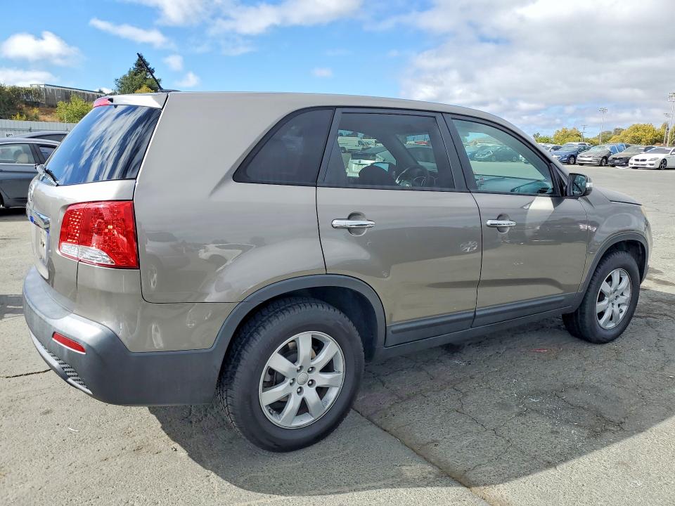 65179276 :رقم المزاد ، 5XYKT3A19DG381680 vin ، 2013 Kia Sorento مزاد بيع