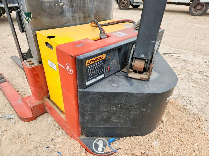65109676 :رقم المزاد ، WRX3032274001 vin ، 2002 Urwi Unknown مزاد بيع