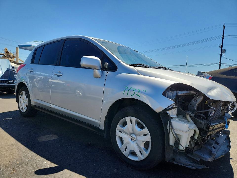 2011 Nissan Versa მანქანა იყიდება აუქციონზე, vin: 3N1BC1CP2BL447727, აუქციონის ნომერი: 65576696