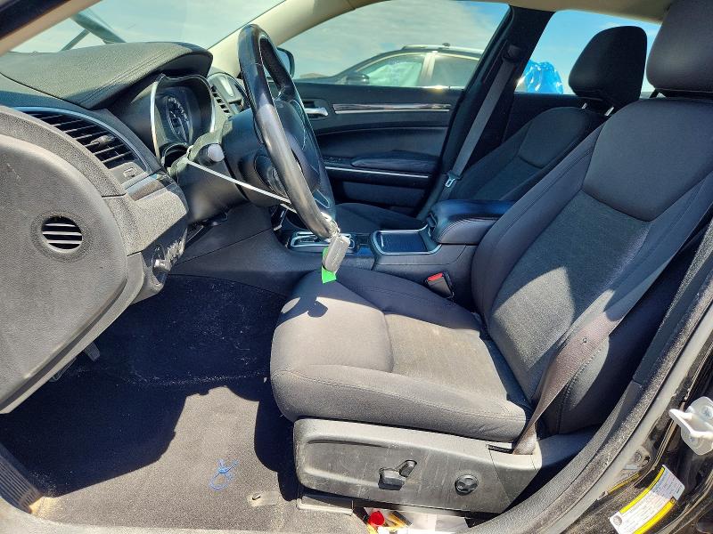 65738376 :رقم المزاد ، 2C3CCARG7KH691010 vin ، 2019 Chrysler 300 مزاد بيع