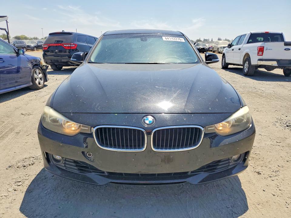 2013 Bmw 328 მანქანა იყიდება აუქციონზე, vin: WBA3C1G51DNR45623, აუქციონის ნომერი: 64142276