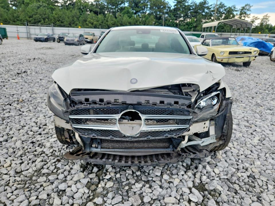 2016 Mercedes-benz C მანქანა იყიდება აუქციონზე, vin: 55SWF4JB6GU131380, აუქციონის ნომერი: 64420556