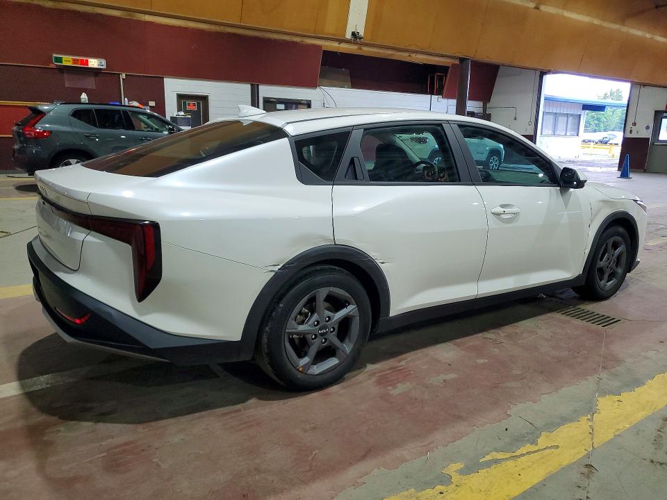 64394196 :رقم المزاد ، 3KPFT4DE9SE111316 vin ، 2025 Kia K4 مزاد بيع