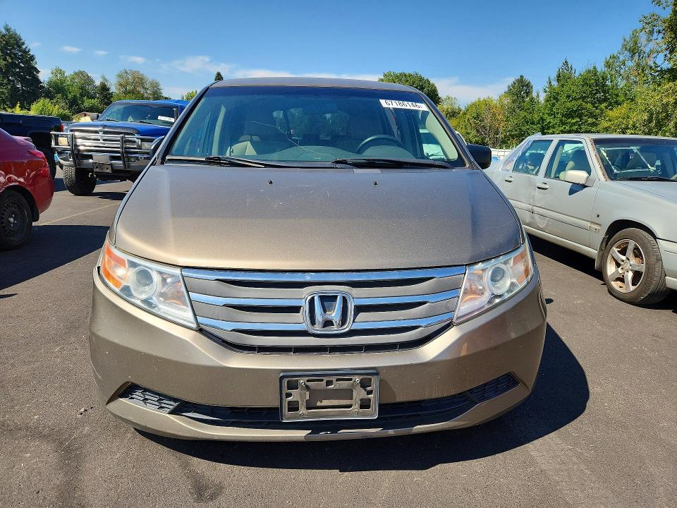 67186146 :رقم المزاد ، 5FNRL5H27CB021449 vin ، 2012 Honda Odyssey مزاد بيع