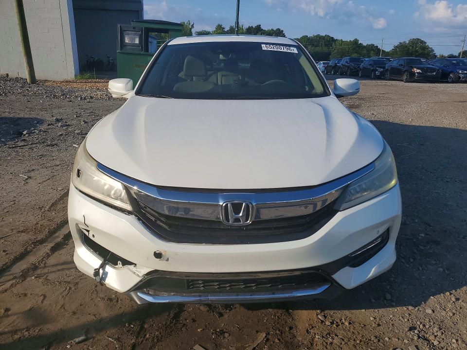 Продажа на аукционе авто 2017 Honda Accord, vin: 1HGCR3F92HA040792, номер лота: 65200796
