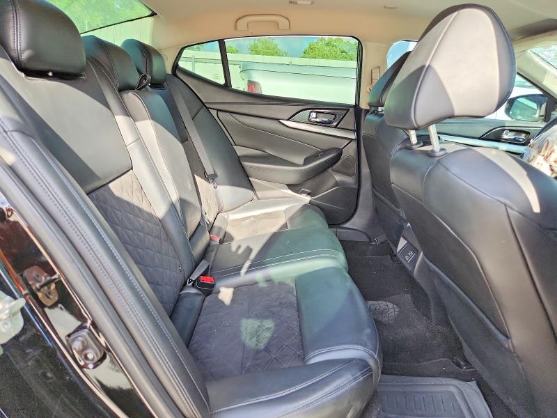 65166896 :رقم المزاد ، 1N4AA6AP3JC373023 vin ، 2018 Nissan Maxima مزاد بيع