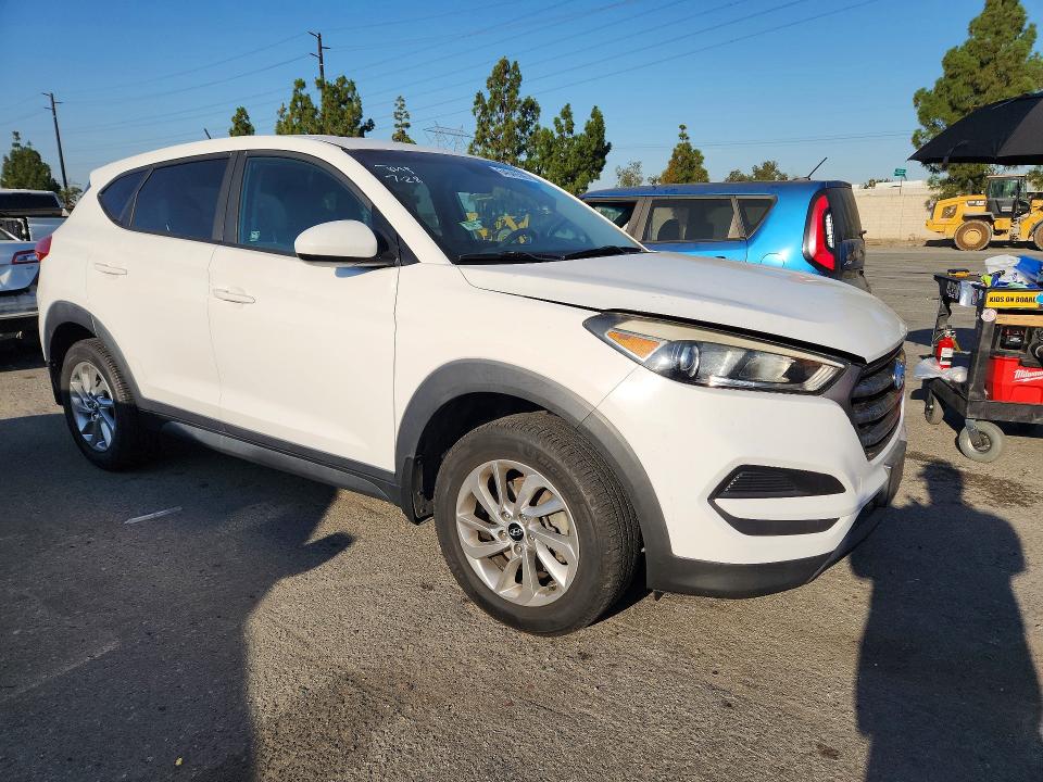 64046596 :رقم المزاد ، KM8J23A44GU235176 vin ، 2016 Hyundai Tucson مزاد بيع