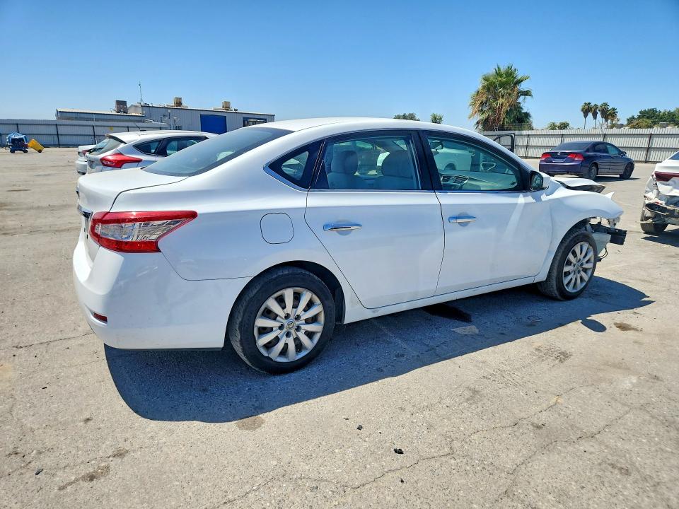 2015 Nissan Sentra მანქანა იყიდება აუქციონზე, vin: 3N1AB7AP5FY373037, აუქციონის ნომერი: 64292716