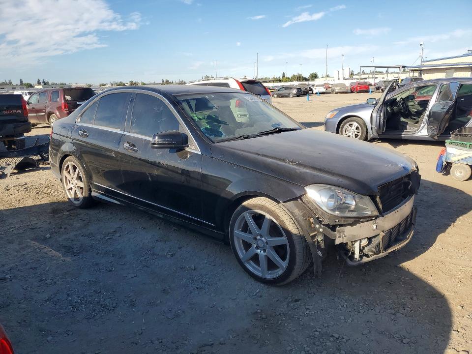Продаж на аукціоні авто 2014 Mercedes-benz C, vin: WDDGF4HB7EG237776, номер лоту: 65692716