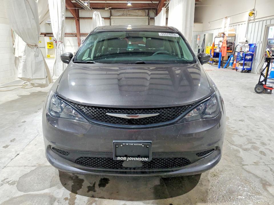 Продаж на аукціоні авто 2023 Chrysler Voyager, vin: 2C4RC1CG0PR531843, номер лоту: 65528056