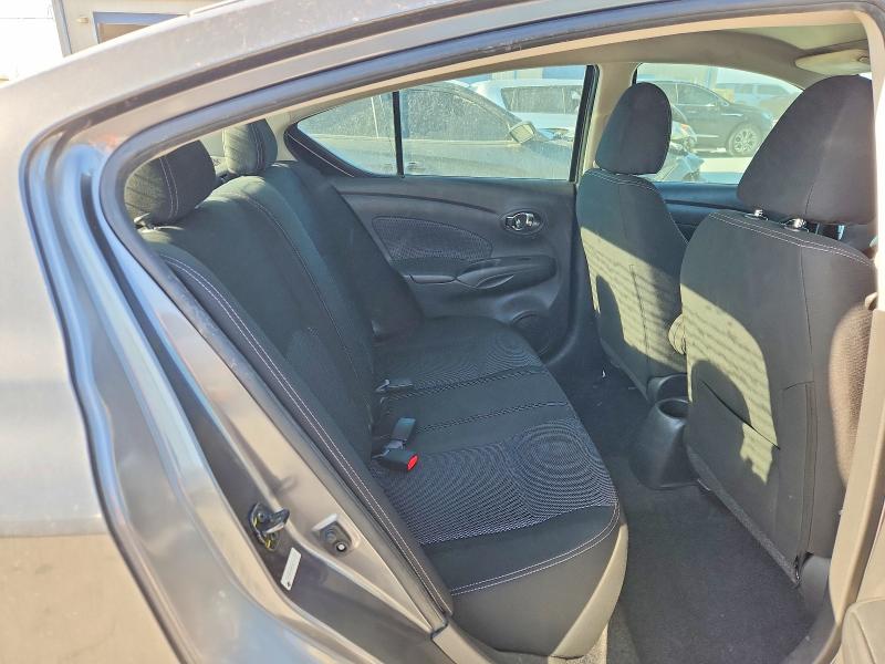 64998766 :رقم المزاد ، 3N1CN7AP8KL817115 vin ، 2019 Nissan Versa مزاد بيع