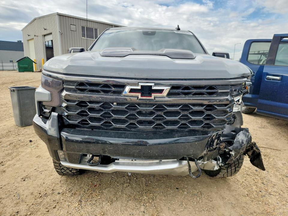 Продажа на аукционе авто 2024 Chevrolet Silverado, vin: 3GCUDHEL1RG358417, номер лота: 64400576