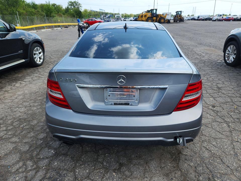 Продаж на аукціоні авто 2013 Mercedes-benz C, vin: WDDGJ4HB6DF967715, номер лоту: 65960136