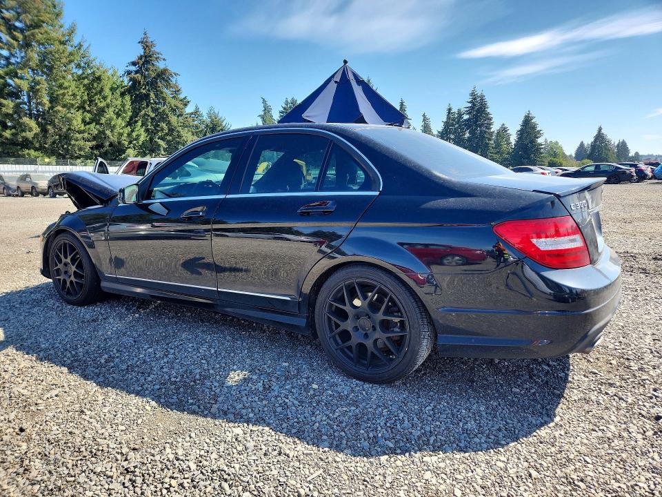 2014 Mercedes-benz C მანქანა იყიდება აუქციონზე, vin: WDDGF8AB9EG237246, აუქციონის ნომერი: 67005656