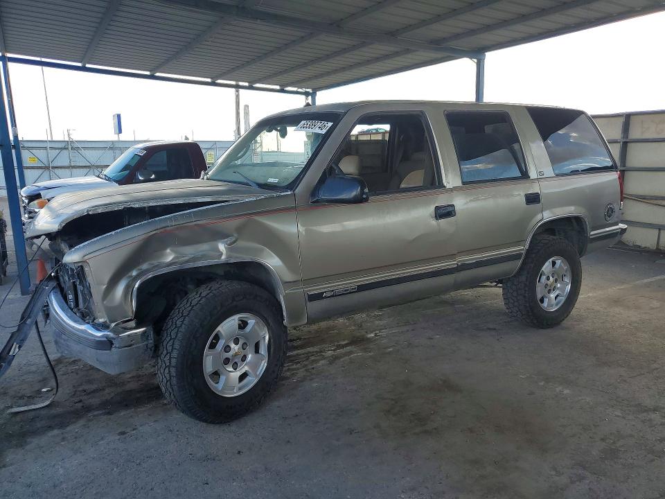 65389746 :رقم المزاد ، 1GNEK13R3XR144994 vin ، 1999 Chevrolet Tahoe مزاد بيع