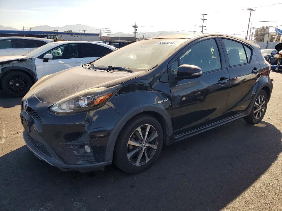 Продажа на аукционе авто 2018 Toyota Prius C, vin: JTDKDTB39J1605409, номер лота: 65529316