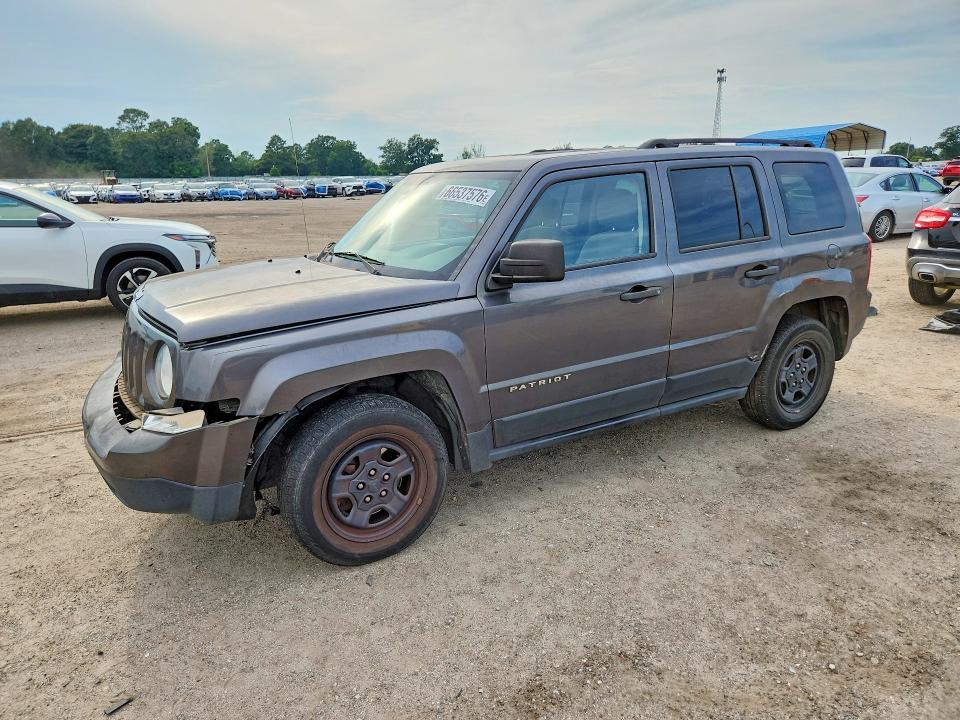 66537576 :رقم المزاد ، 1C4NJPBB5FD313816 vin ، 2015 Jeep Patriot مزاد بيع