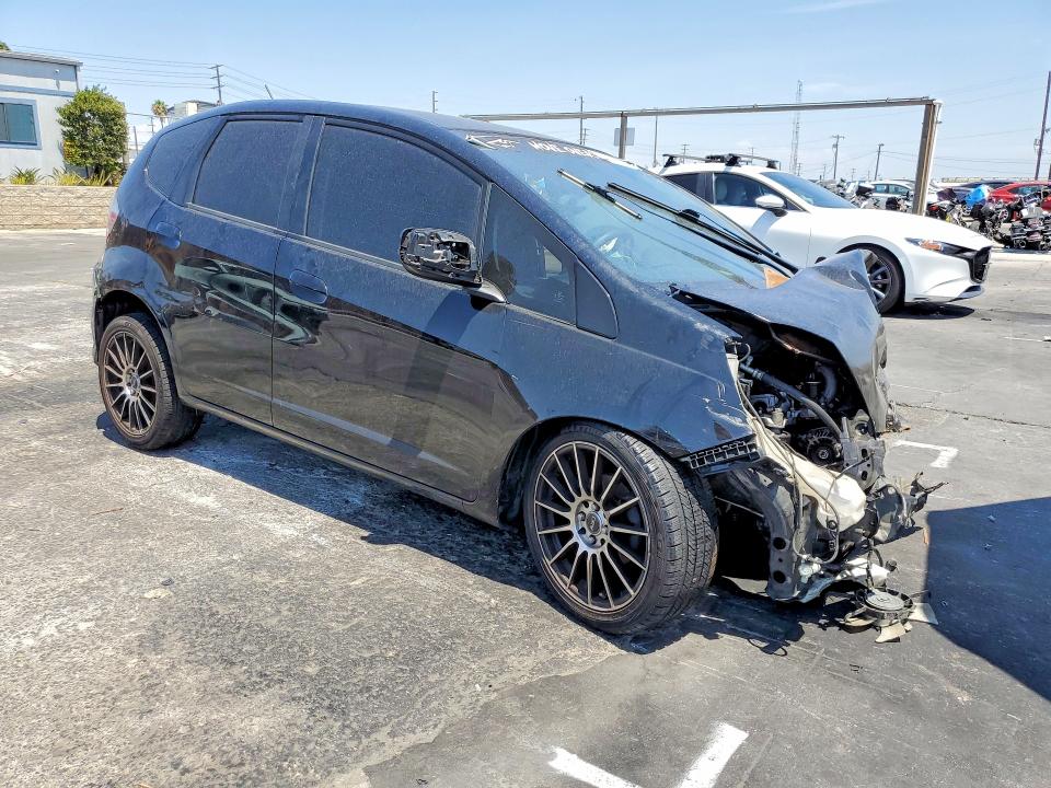 64502146 :رقم المزاد ، JHMGE8H30BS010983 vin ، 2011 Honda Fit مزاد بيع