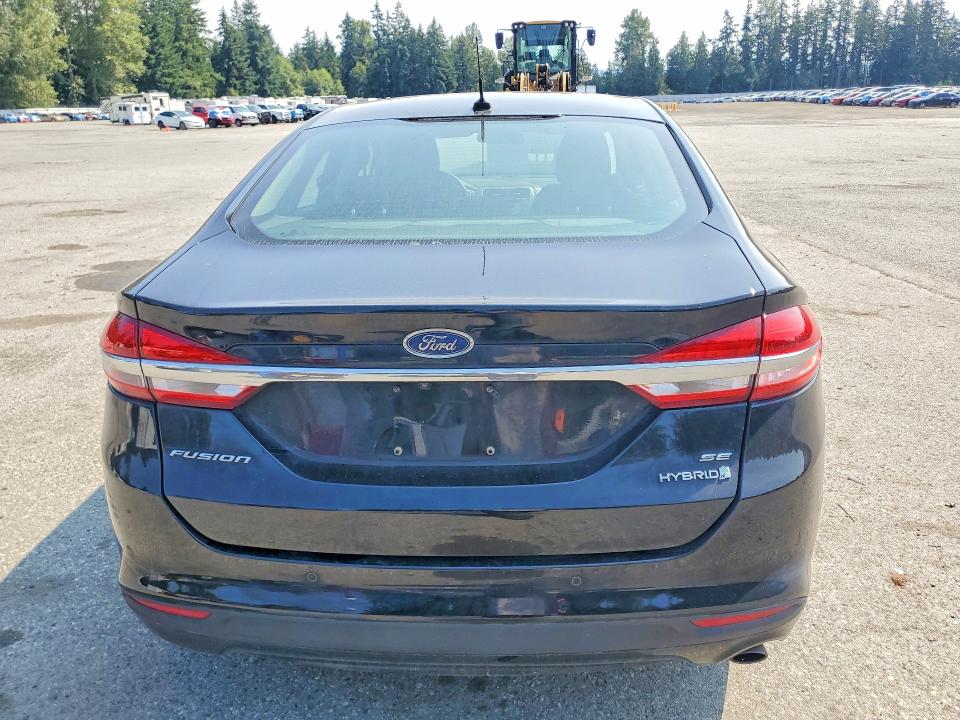 65683246 :رقم المزاد ، 3FA6P0LU7HR348075 vin ، 2017 Ford Fusion مزاد بيع