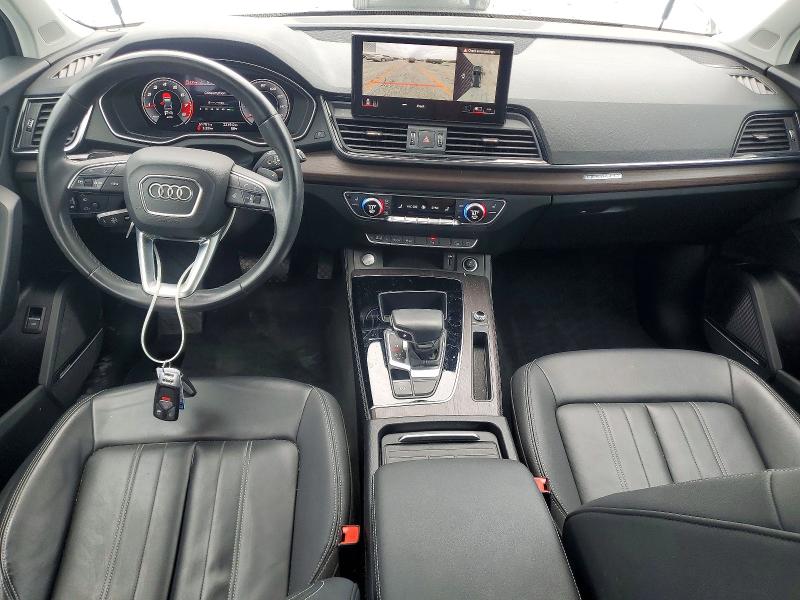64051046 :رقم المزاد ، WA1BAAFYXM2130641 vin ، 2021 Audi Q5 مزاد بيع