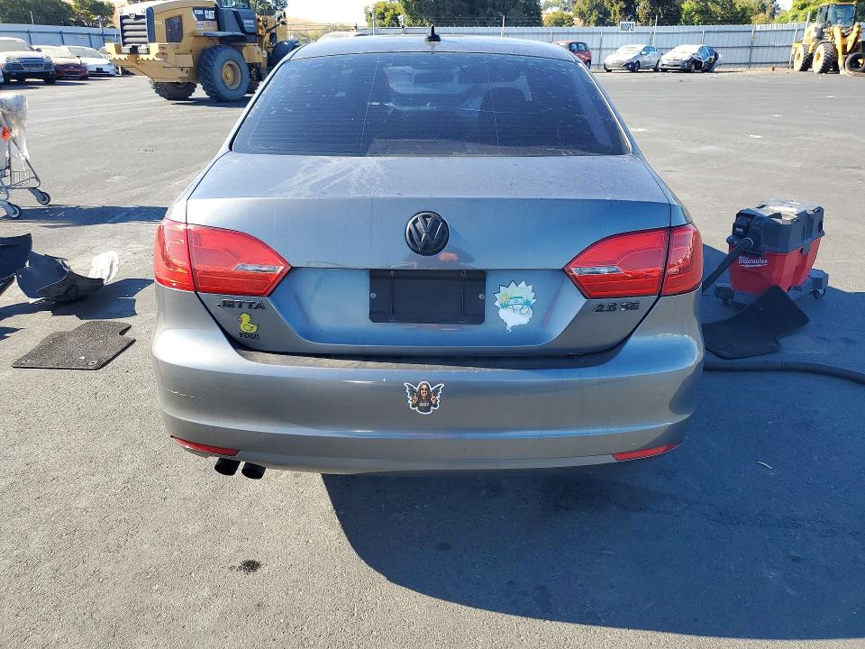 63890106 :رقم المزاد ، 3VWDP7AJ4CM316366 vin ، 2012 Volkswagen Jetta مزاد بيع