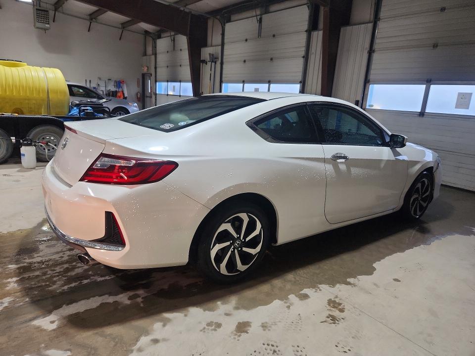 Продаж на аукціоні авто 2016 Honda Accord, vin: 1HGCT1B33GA012361, номер лоту: 63980346