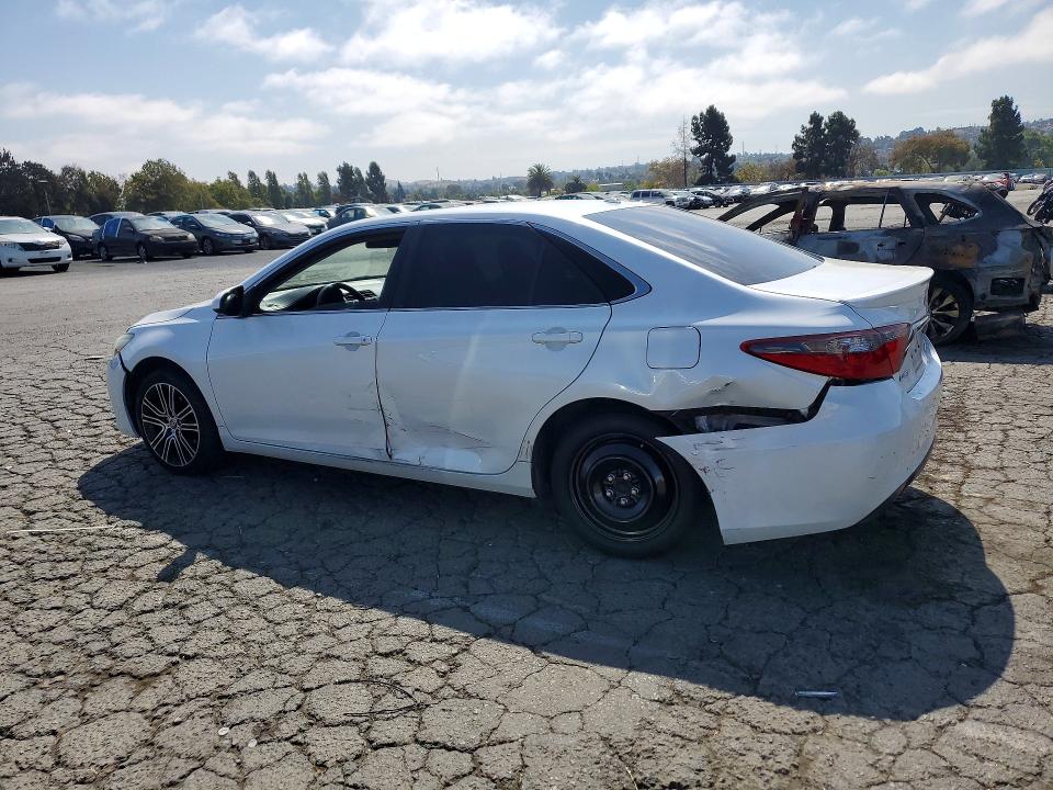 2016 Toyota Camry მანქანა იყიდება აუქციონზე, vin: 4T1BF1FK7GU184552, აუქციონის ნომერი: 64375686