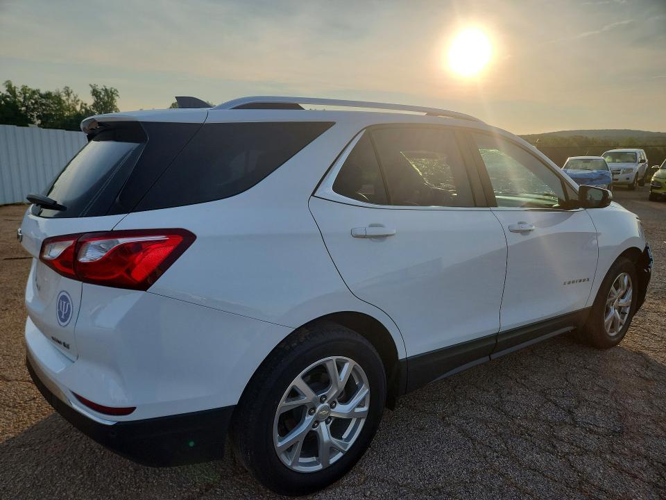 2021 Chevrolet Equinox მანქანა იყიდება აუქციონზე, vin: 3GNAXUEV8MS152156, აუქციონის ნომერი: 64336066