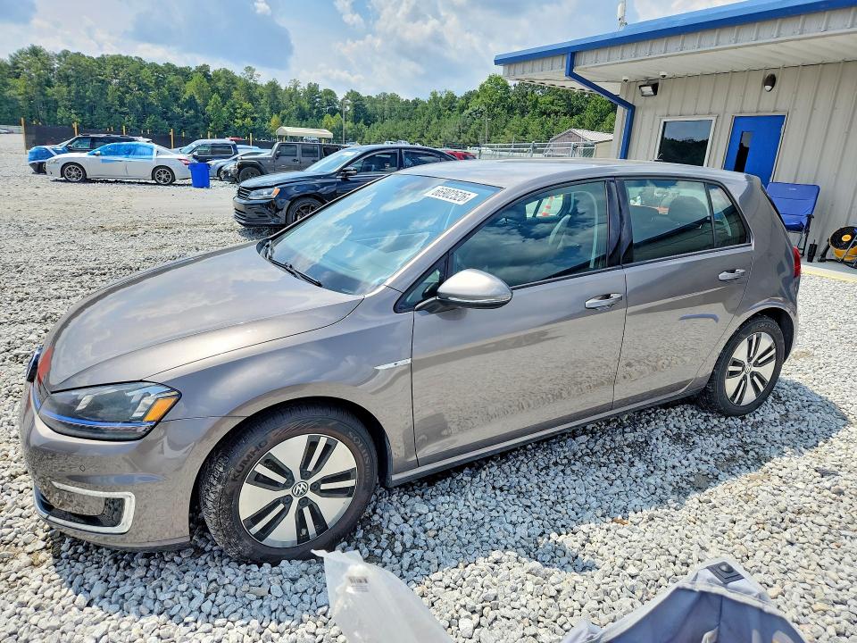 2015 Volkswagen E-golf მანქანა იყიდება აუქციონზე, vin: WVWPP7AU6FW907894, აუქციონის ნომერი: 66902526