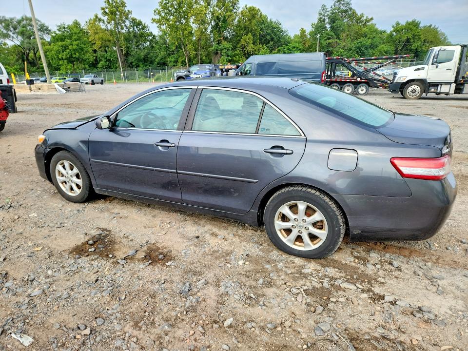 2010 Toyota Camry მანქანა იყიდება აუქციონზე, vin: 4T1BF3EK6AU109488, აუქციონის ნომერი: 64894606